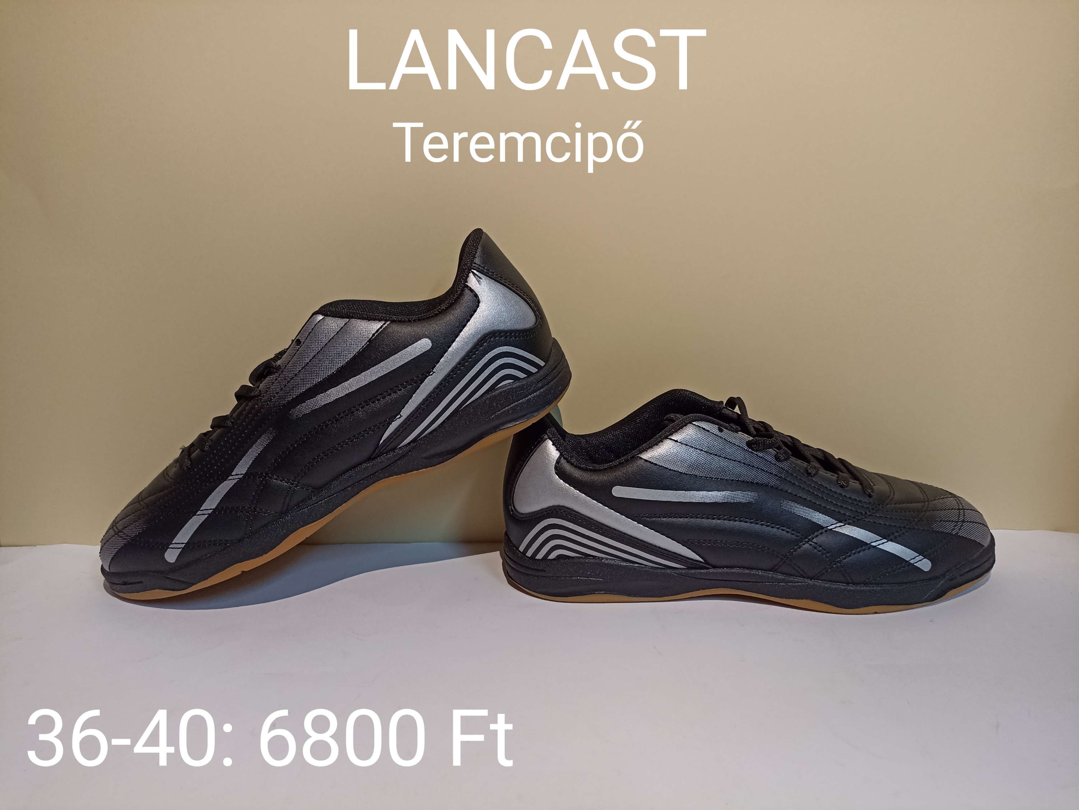 LANCAST teremcipő